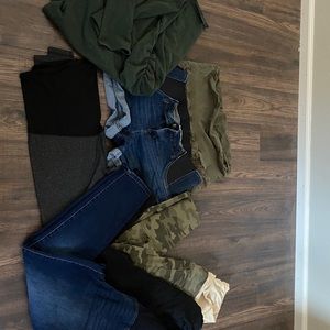 Like new Maternity clothes